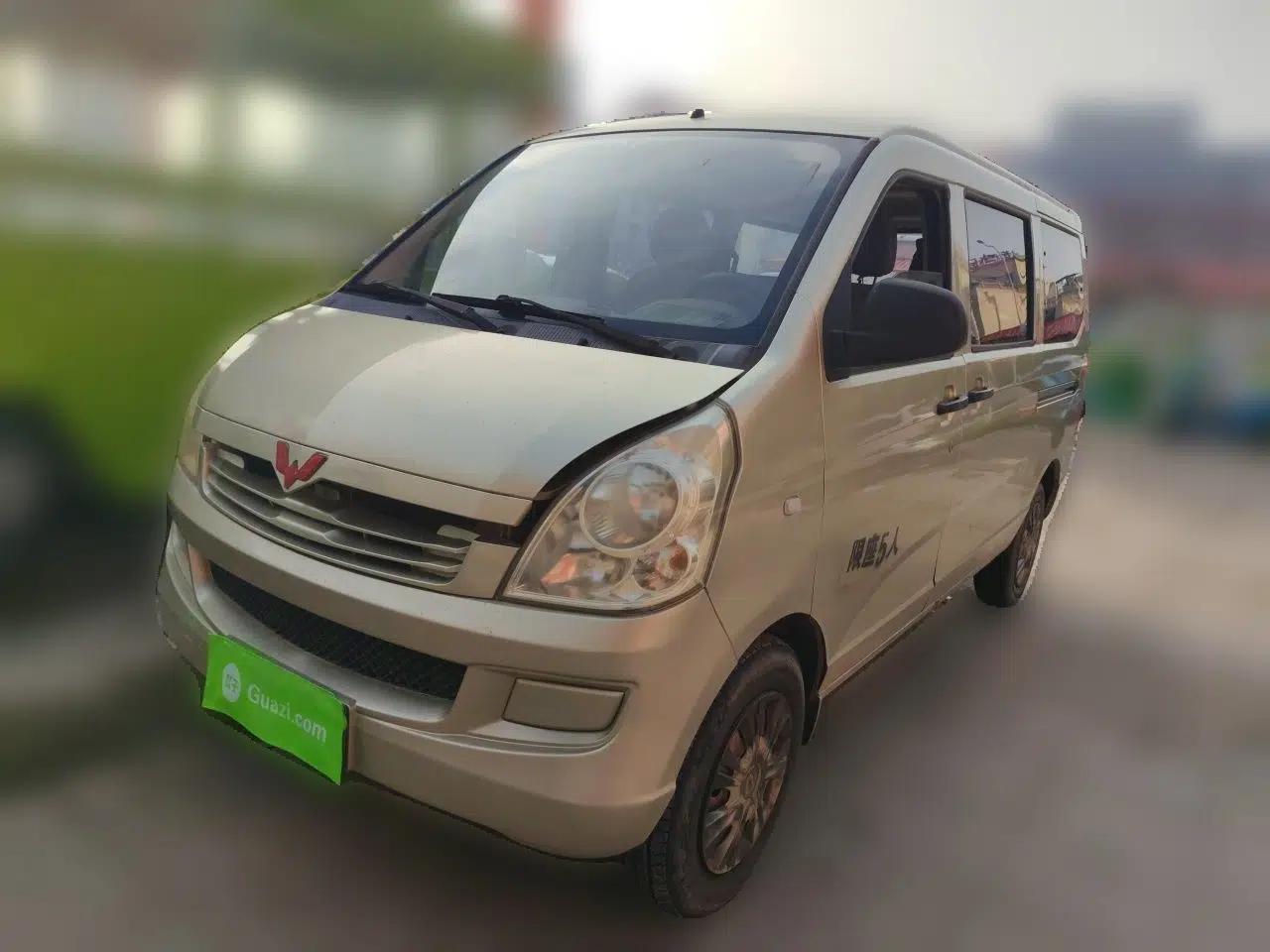 Wuling Rongguang 2014 1.2L S Standard Model — миниатюра 1