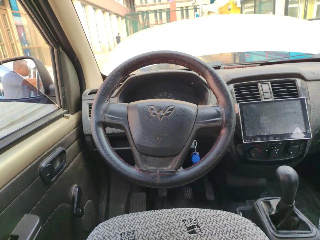Wuling Rongguang 2014 1.2L S Standard Model — миниатюра 10