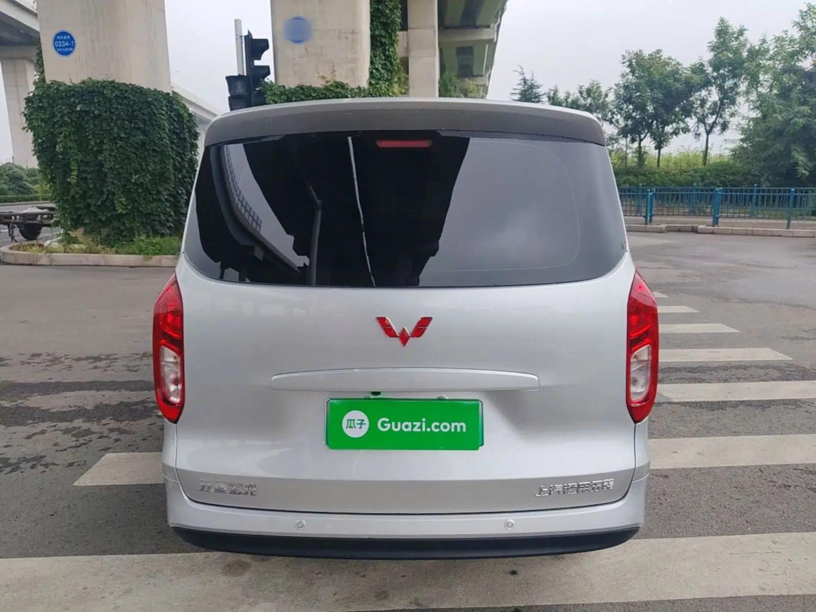 Wuling Hongguang New Energy 2025 Extended-Range Hybrid 50KM Comfort Version — миниатюра 5