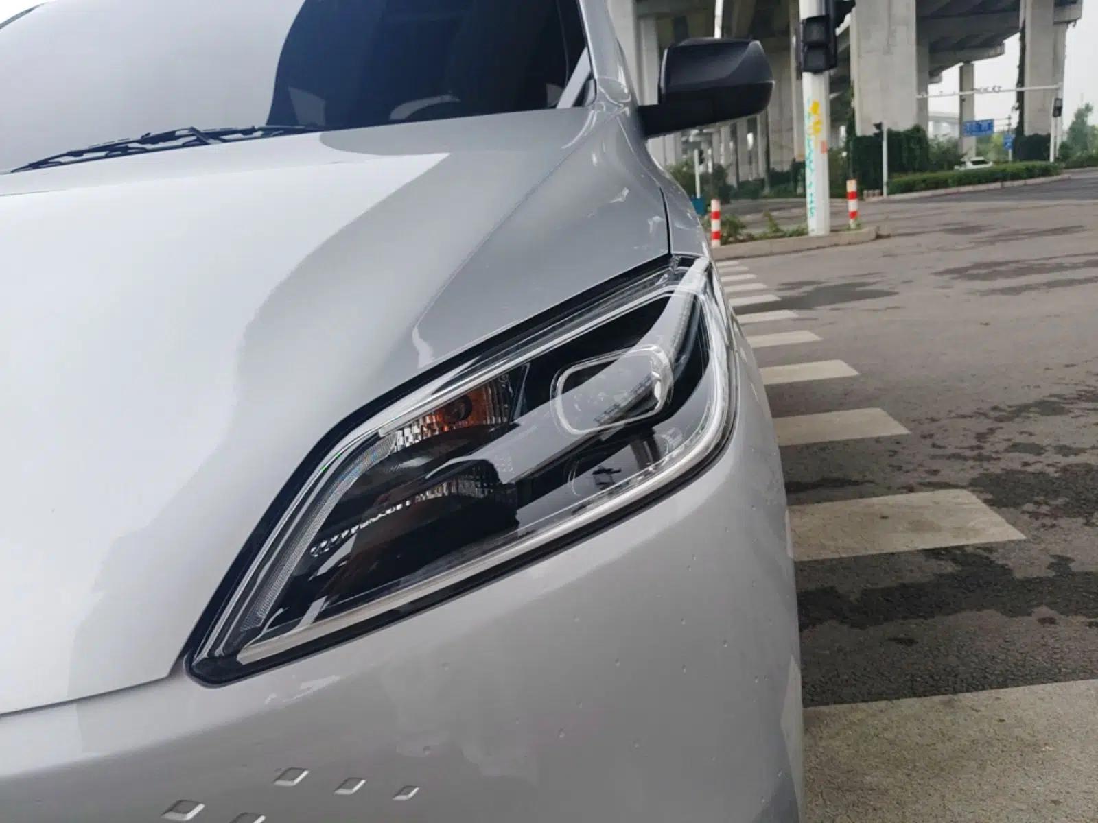 Wuling Hongguang New Energy 2025 Extended-Range Hybrid 50KM Comfort Version — миниатюра 8