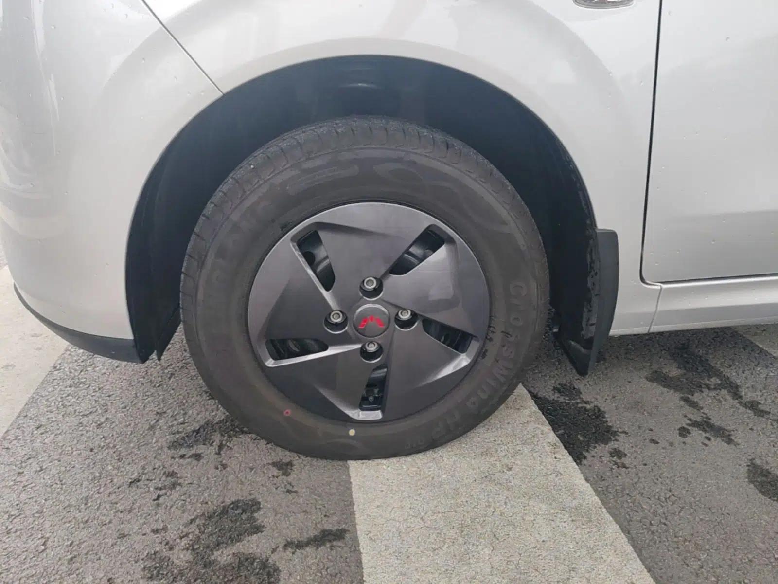 Wuling Hongguang New Energy 2025 Extended-Range Hybrid 50KM Comfort Version — миниатюра 10