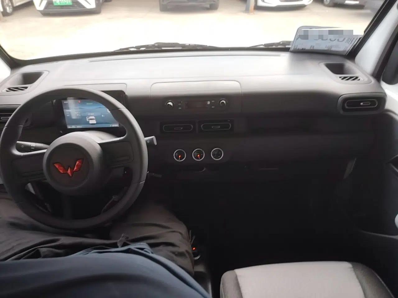 Wuling Zhiguang New Energy 2025 Model 305km Ambitious Edition — миниатюра 12