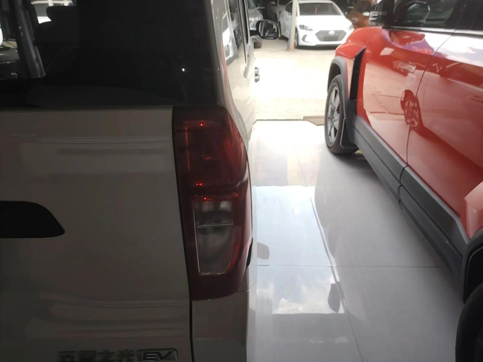 Wuling Zhiguang New Energy 2025 Model 305km Ambitious Edition — миниатюра 9