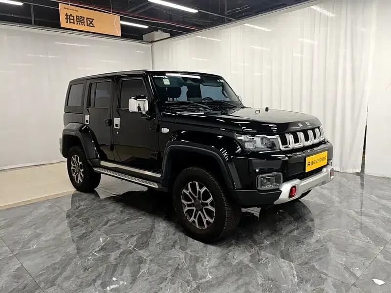 Beijing BJ40 2023 2.0T Automatic 4WD City Hunter Edition (Hero Model) — миниатюра 3