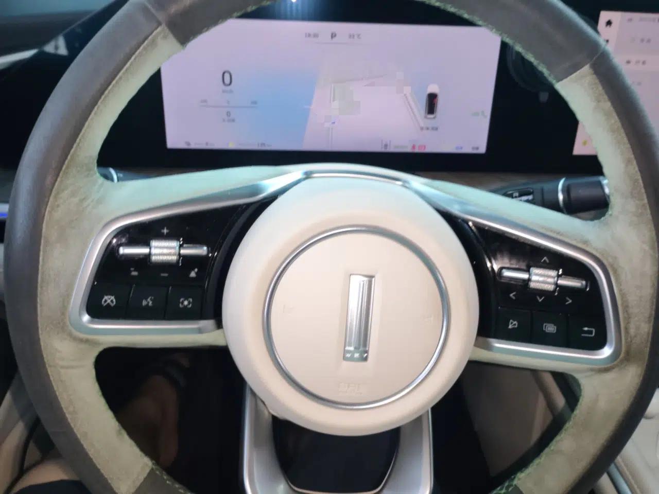 Wey Lanshan 2023 Four-Wheel Drive Ultra-Long Range Version — миниатюра 11