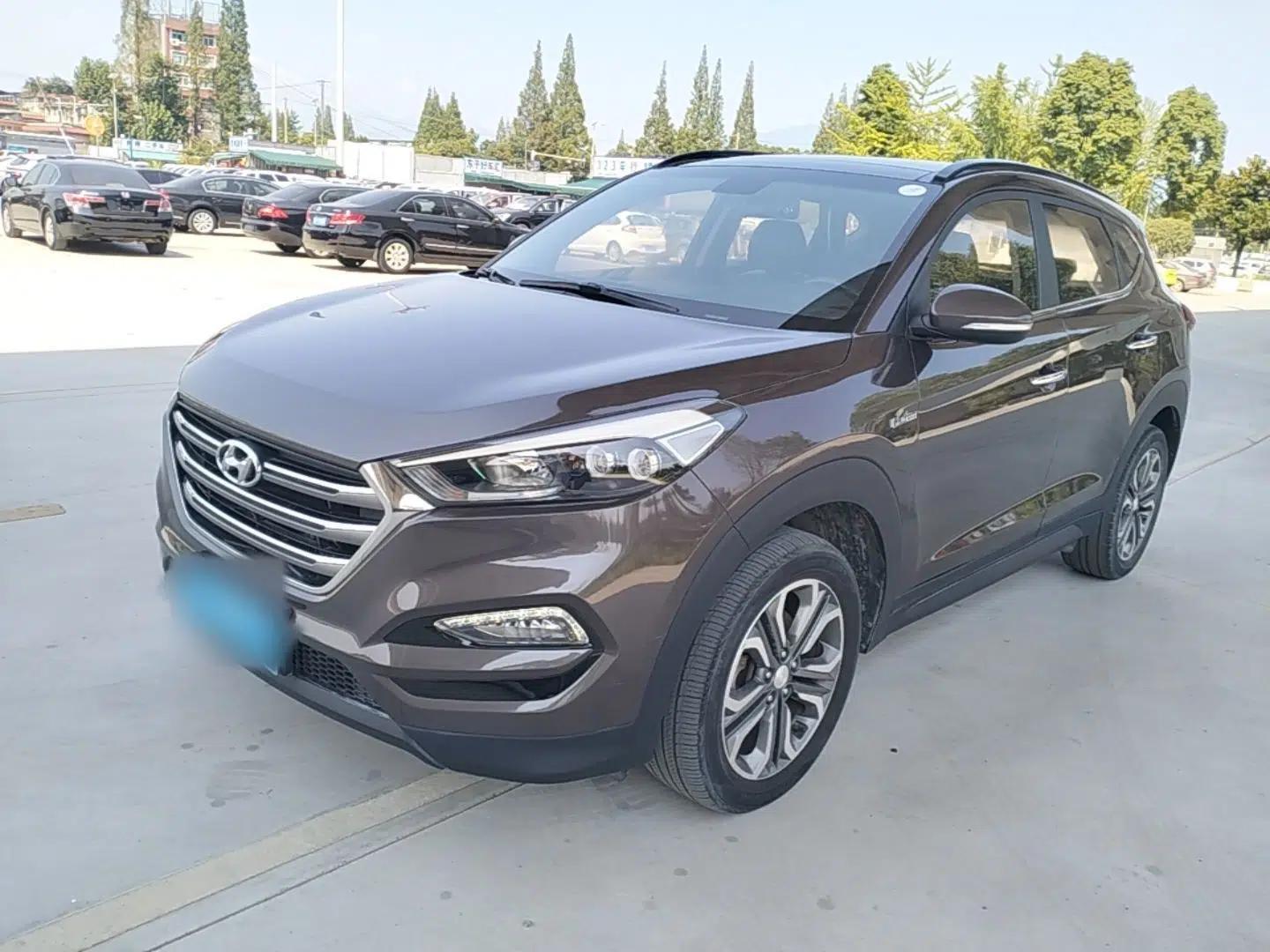 Hyundai Tucson 2015 1.6T Dual-Clutch Four-Wheel Drive Flagship Model — миниатюра 1