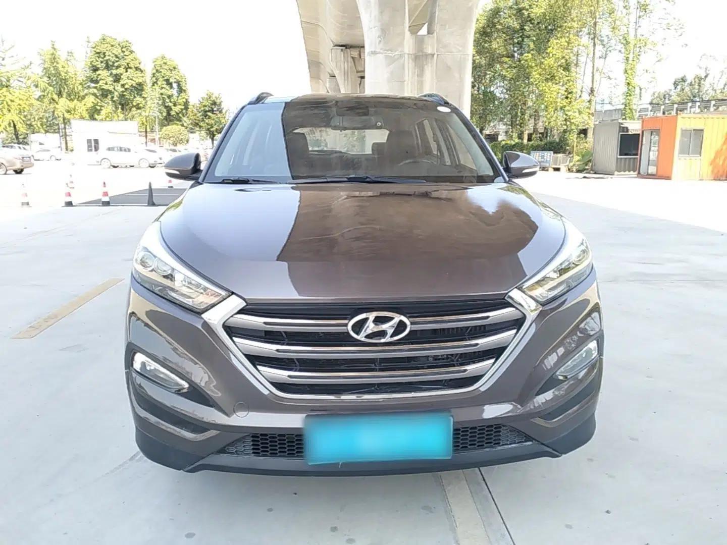 Hyundai Tucson 2015 1.6T Dual-Clutch Four-Wheel Drive Flagship Model — миниатюра 2