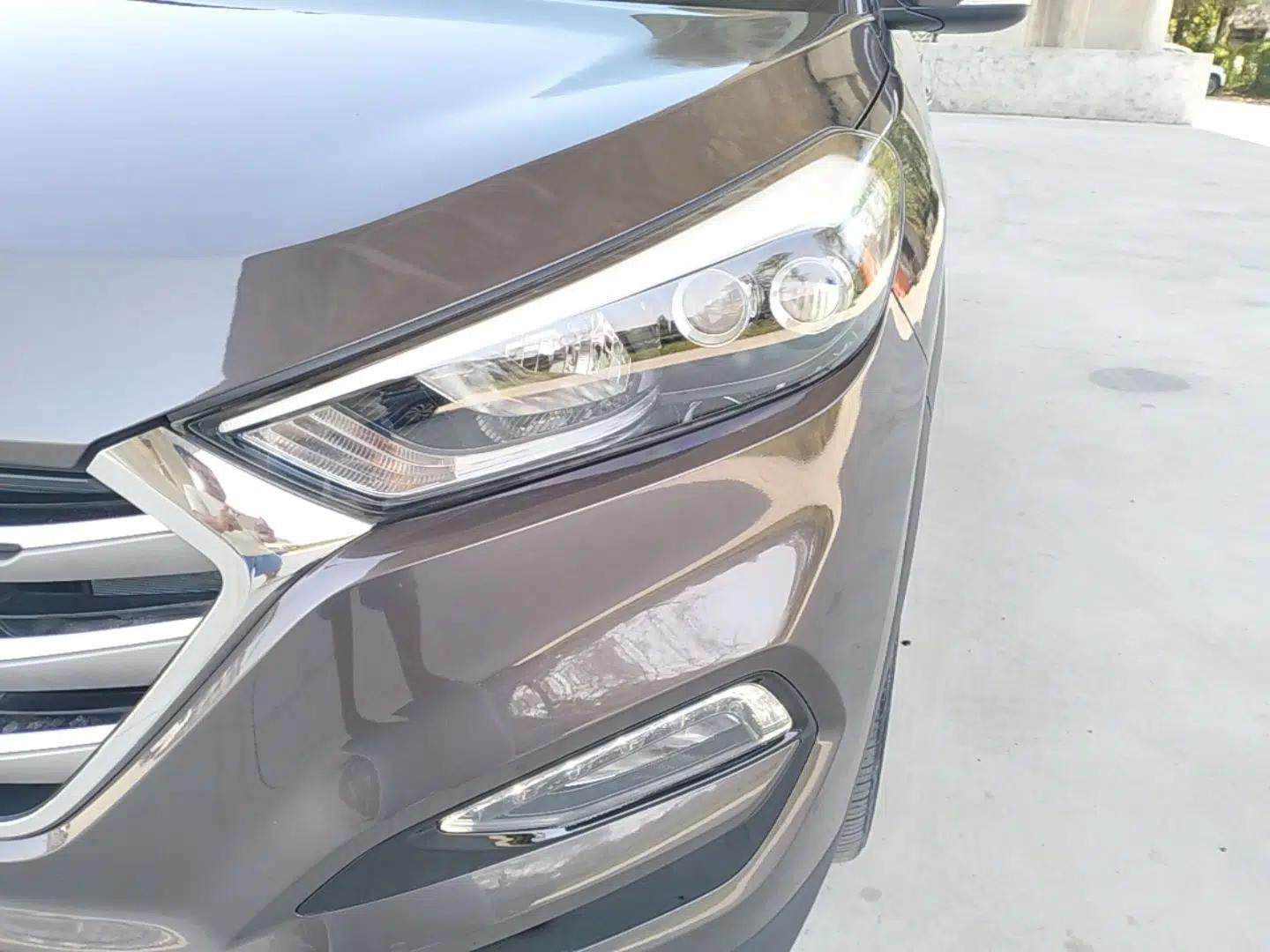 Hyundai Tucson 2015 1.6T Dual-Clutch Four-Wheel Drive Flagship Model — миниатюра 8