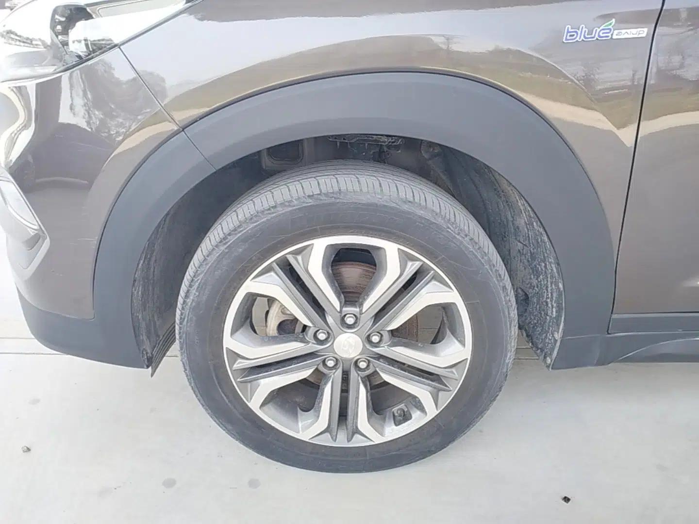 Hyundai Tucson 2015 1.6T Dual-Clutch Four-Wheel Drive Flagship Model — миниатюра 10