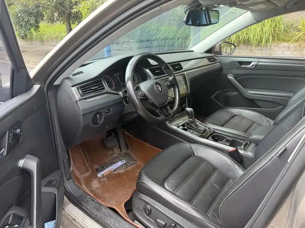 2017 Passat 280TSI DSG Premium Edition — миниатюра 3