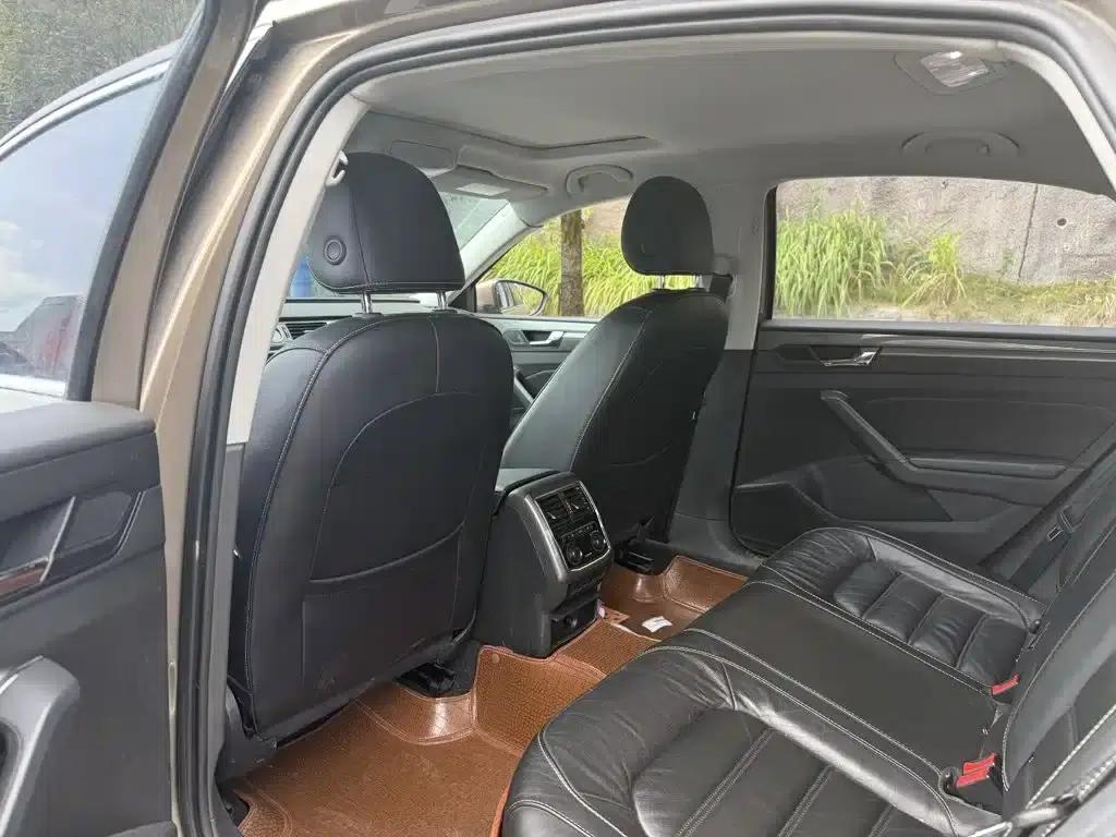2017 Passat 280TSI DSG Premium Edition — миниатюра 4