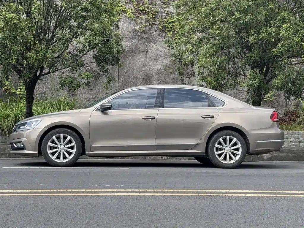 2017 Passat 280TSI DSG Premium Edition — миниатюра 8