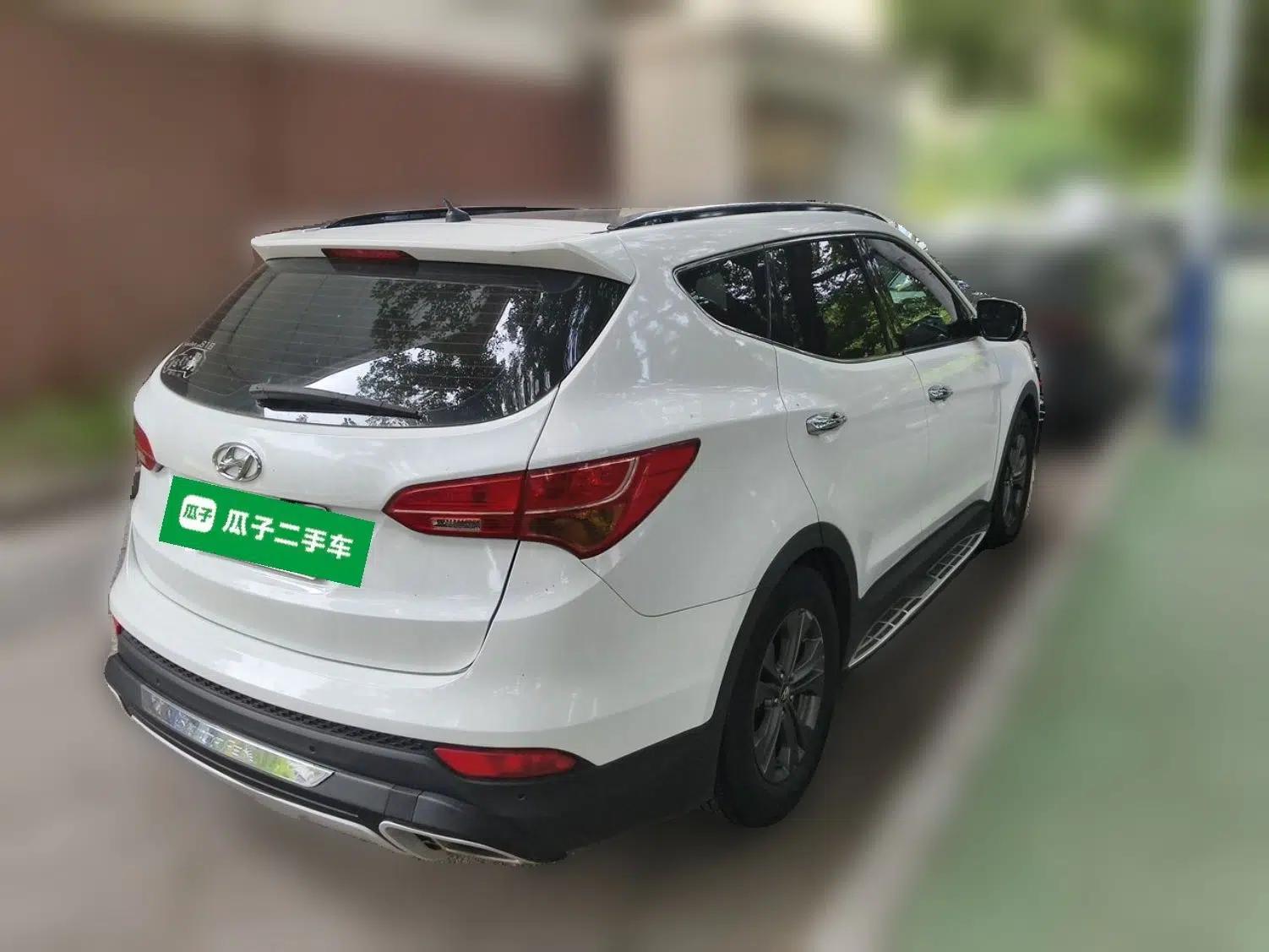 Hyundai Santa Fe 2013 2.4L Automatic Two-Wheel Drive Smart Version — миниатюра 6