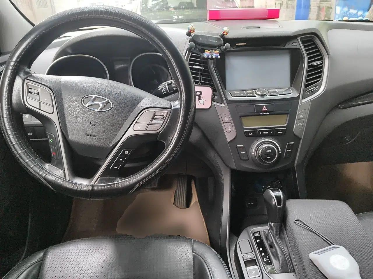 Hyundai Santa Fe 2013 2.4L Automatic Two-Wheel Drive Smart Version — миниатюра 9