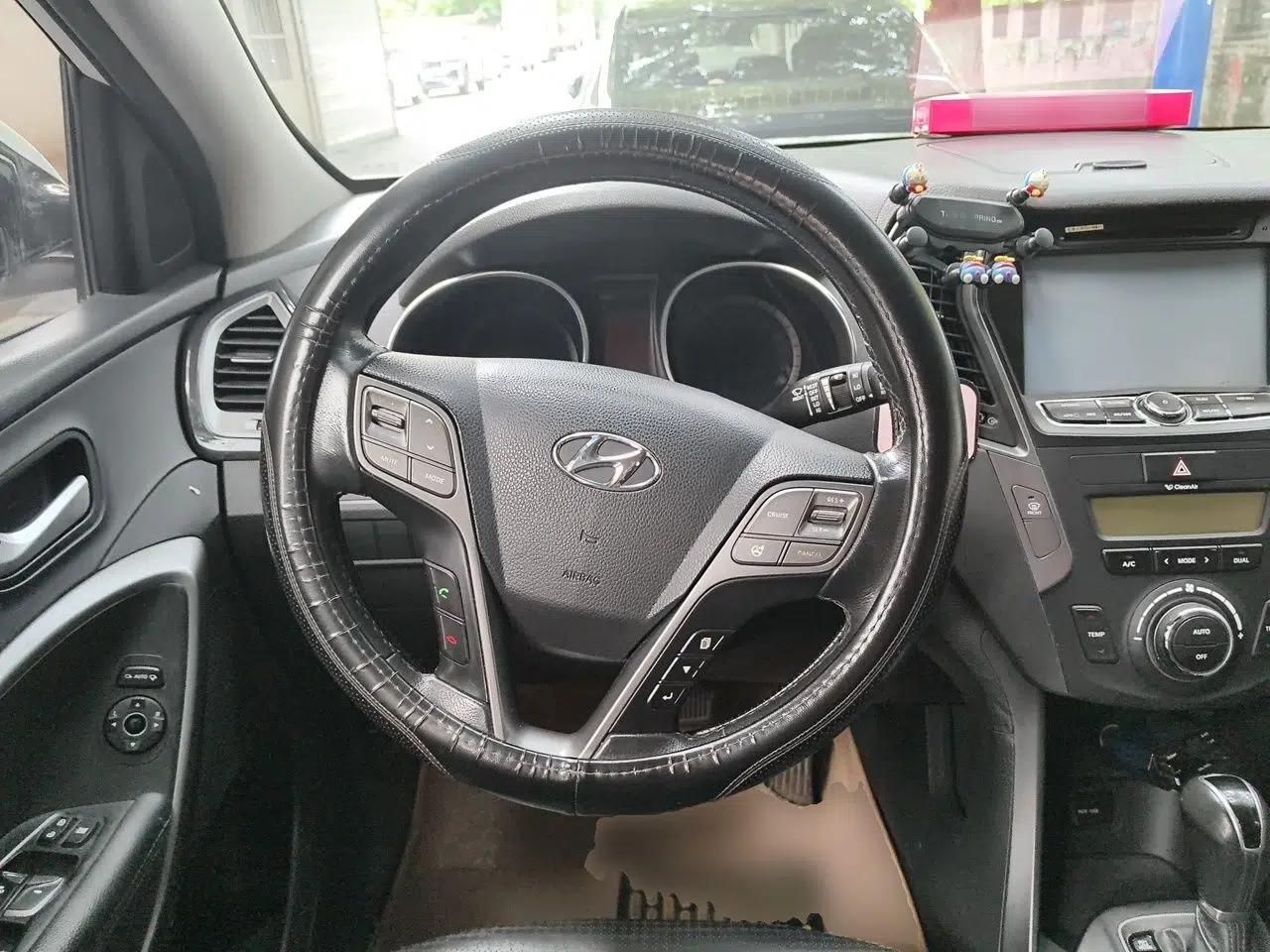 Hyundai Santa Fe 2013 2.4L Automatic Two-Wheel Drive Smart Version — миниатюра 10