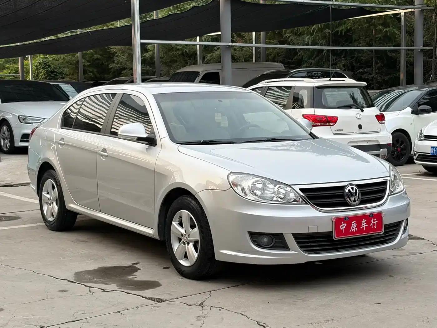 2013 Volkswagen Lavida Classic 1.6L Manual Fashion Edition — миниатюра 3