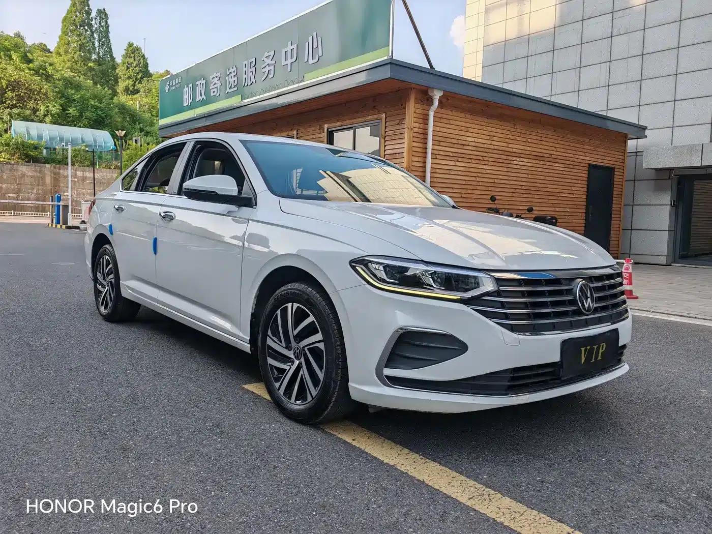 2023 Volkswagen Lavida 280TSI DSG Full Comfort Edition — миниатюра 3