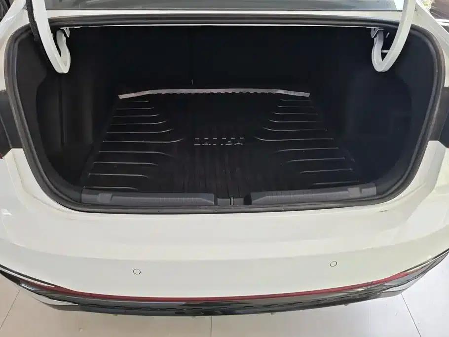 Lavida 2024 300TSI DSG Starry Sky Leading Edition — миниатюра 4