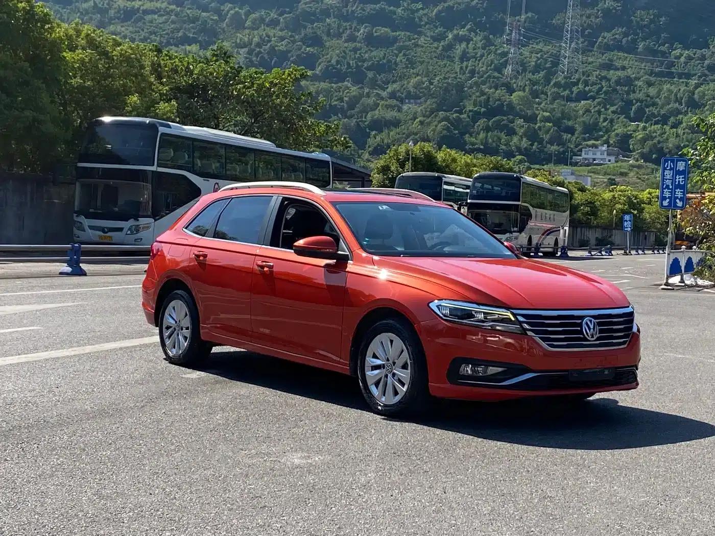 2018 Volkswagen Lavida Hatchback 200TSI DSG Comfort Edition (National V Emission Standard) — миниатюра 3