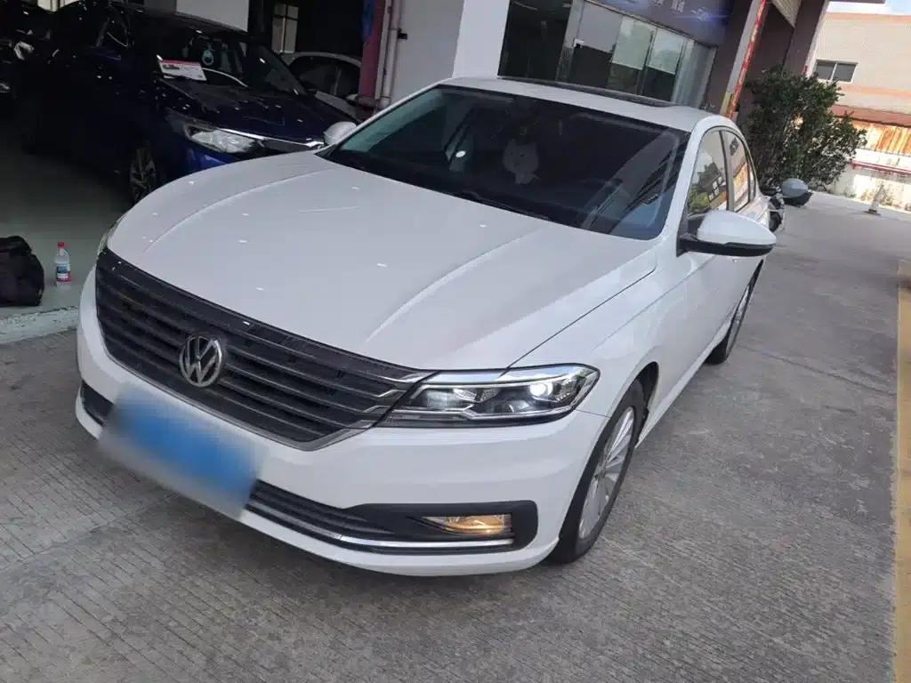 2019 Volkswagen Lavida 1.5L Automatic Comfort Edition (China VI Emission Standard) — миниатюра 2