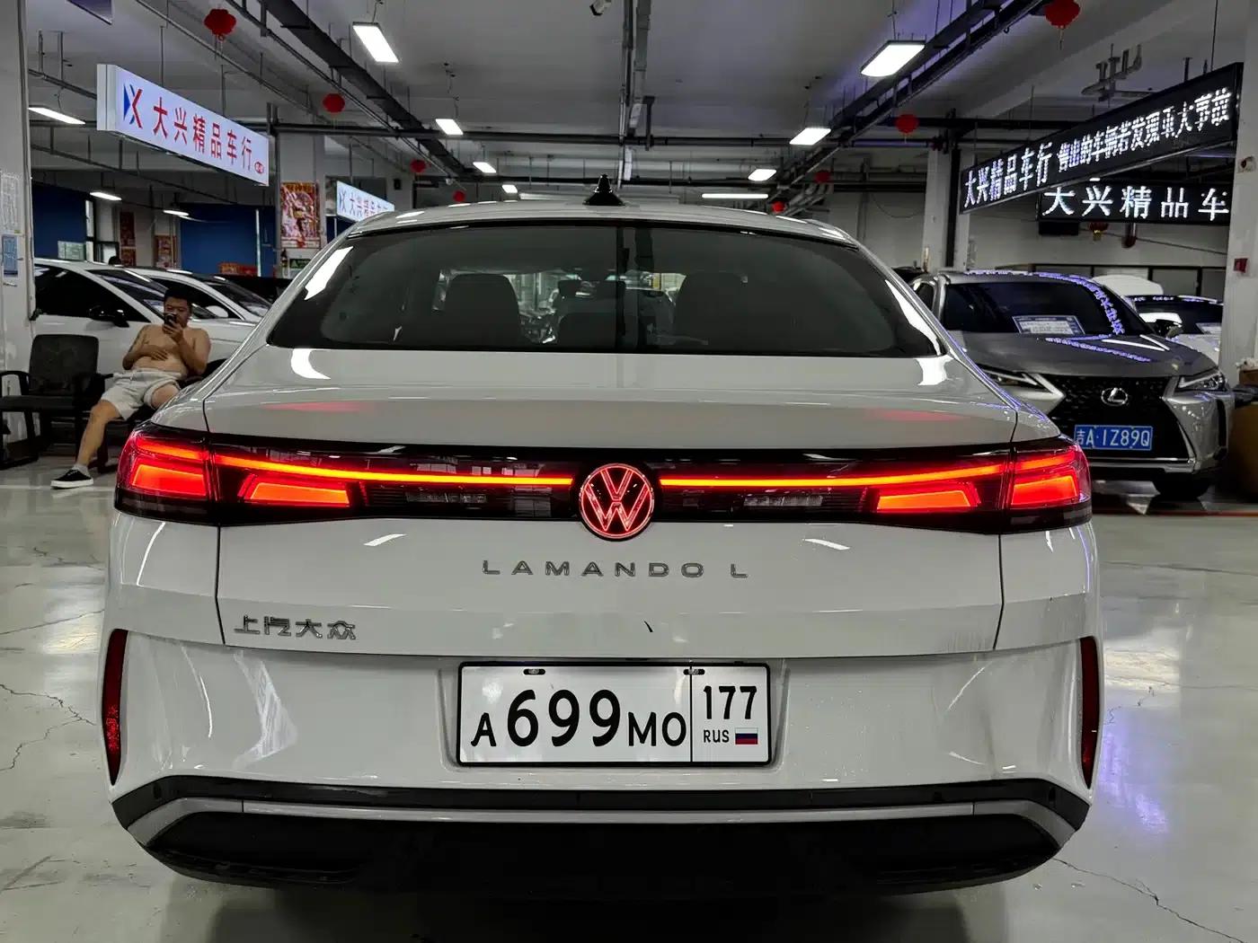 Lamando 2026 Model, Lamando L 300TSI Dynamic Edition — миниатюра 5