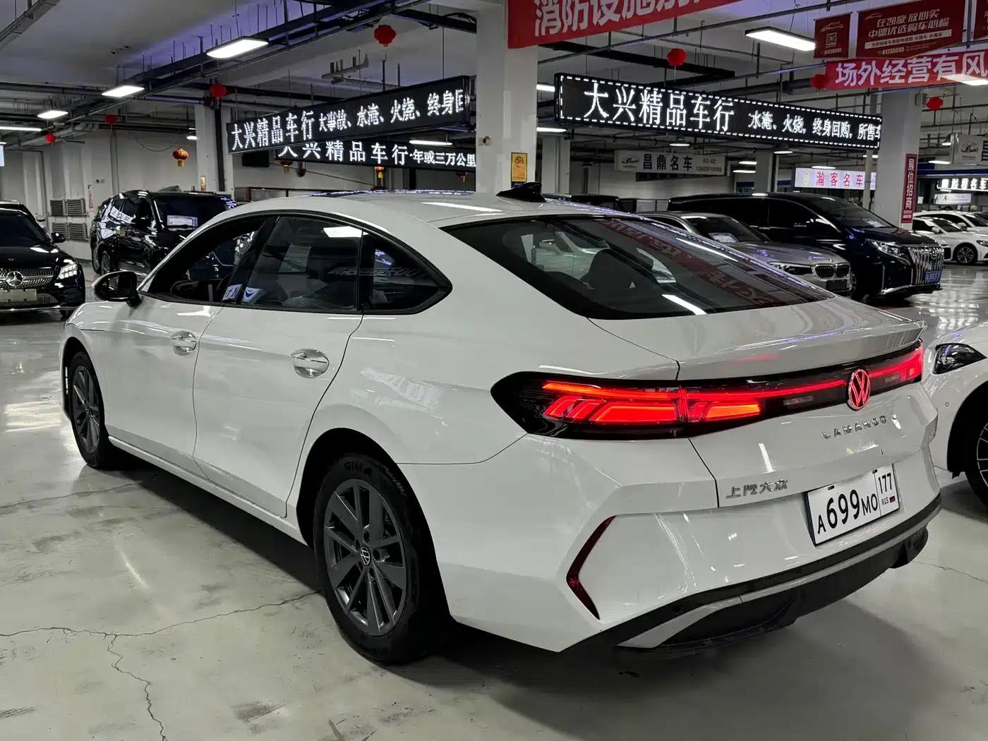 Lamando 2026 Model, Lamando L 300TSI Dynamic Edition — миниатюра 6