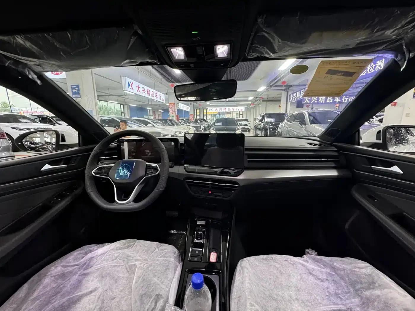 Lamando 2026 Model, Lamando L 300TSI Dynamic Edition — миниатюра 8