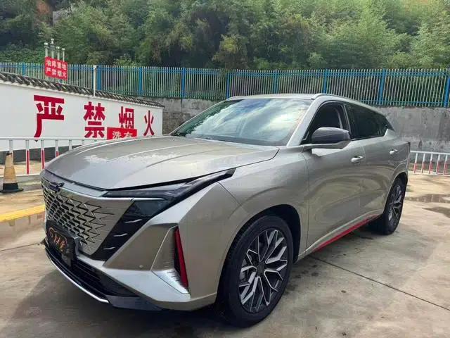 Changan Oushang Z6 2022 Blue Whale 1.5T DCT Smart Edition