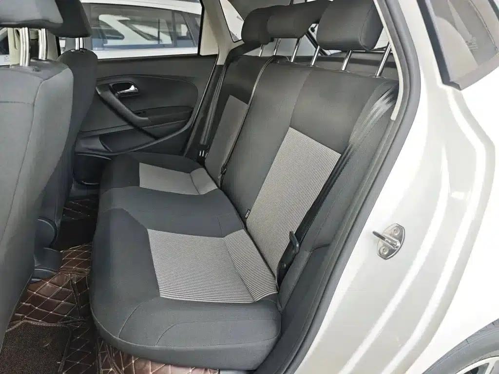2016 Polo 1.4L Automatic Fashion Edition — миниатюра 17