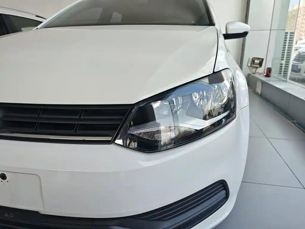 2016 Polo 1.4L Automatic Fashion Edition — миниатюра 24