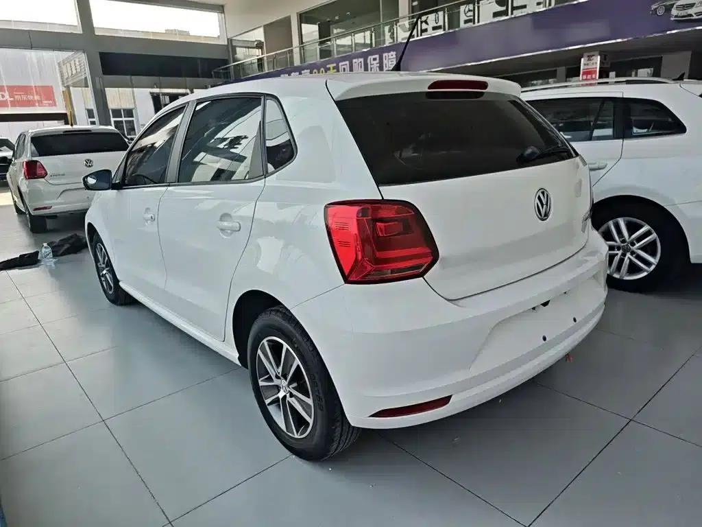 2016 Polo 1.4L Automatic Fashion Edition — миниатюра 5