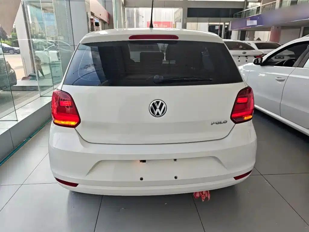 2016 Polo 1.4L Automatic Fashion Edition — миниатюра 6