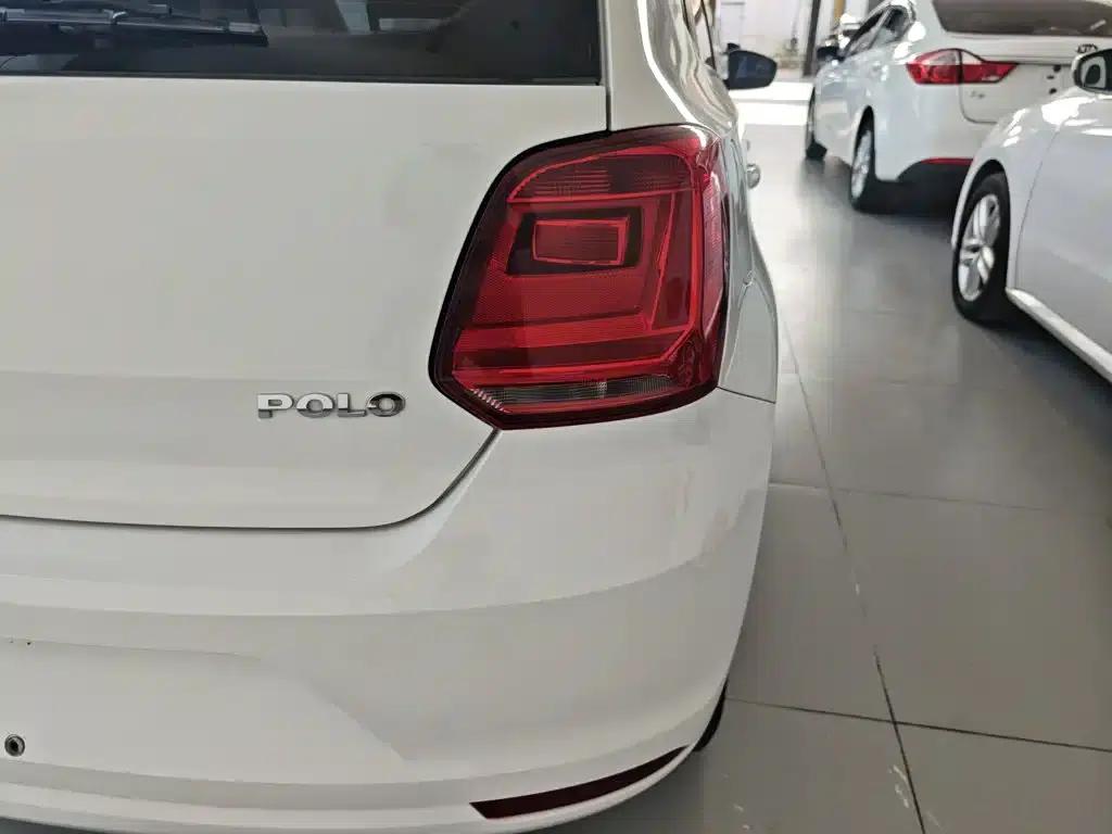 2016 Polo 1.4L Automatic Fashion Edition — миниатюра 8