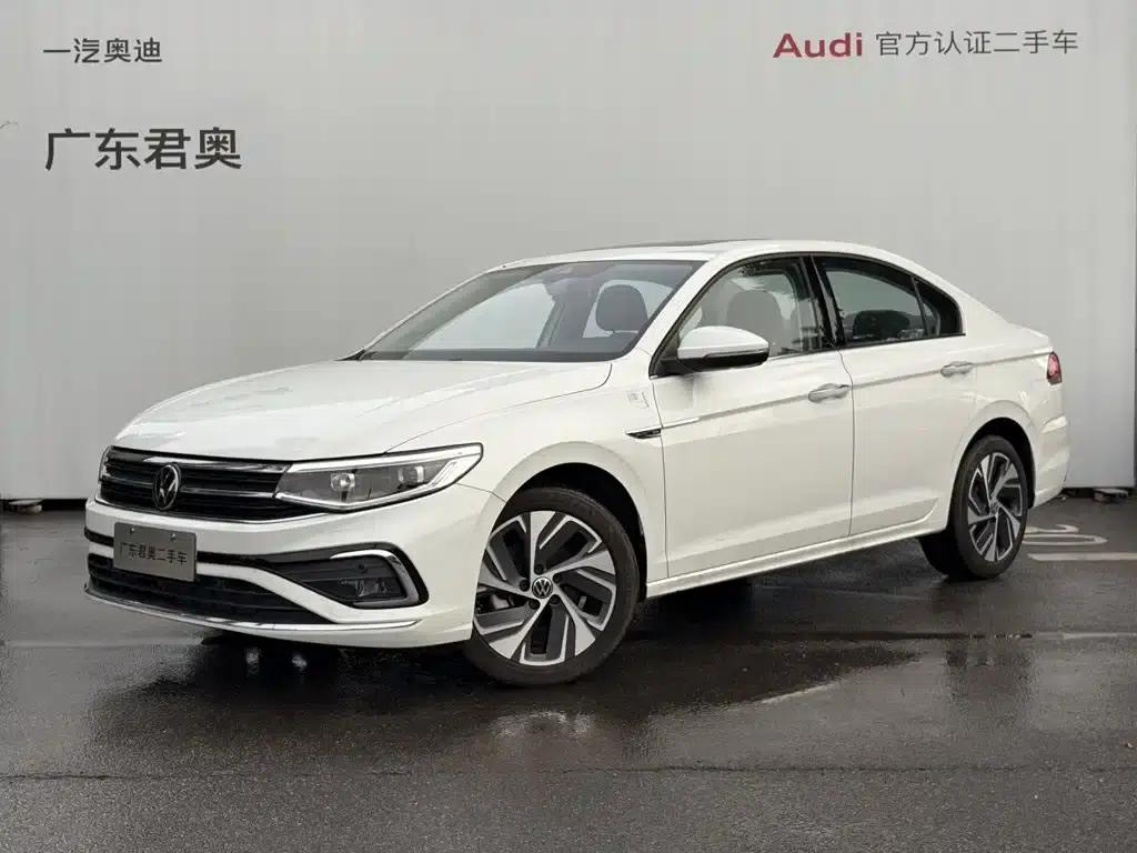 2025 Volkswagen Bora 300TSI DSG Premium Edition — миниатюра 1