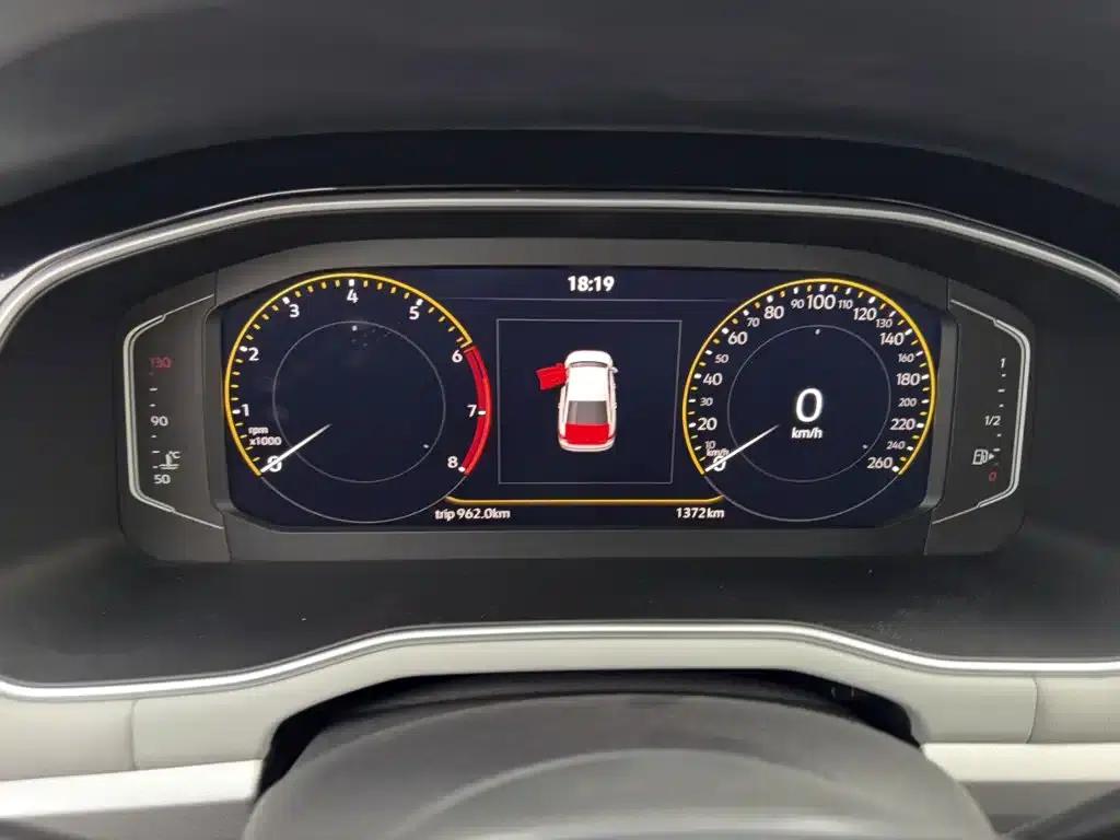 2025 Volkswagen Bora 300TSI DSG Premium Edition — миниатюра 11