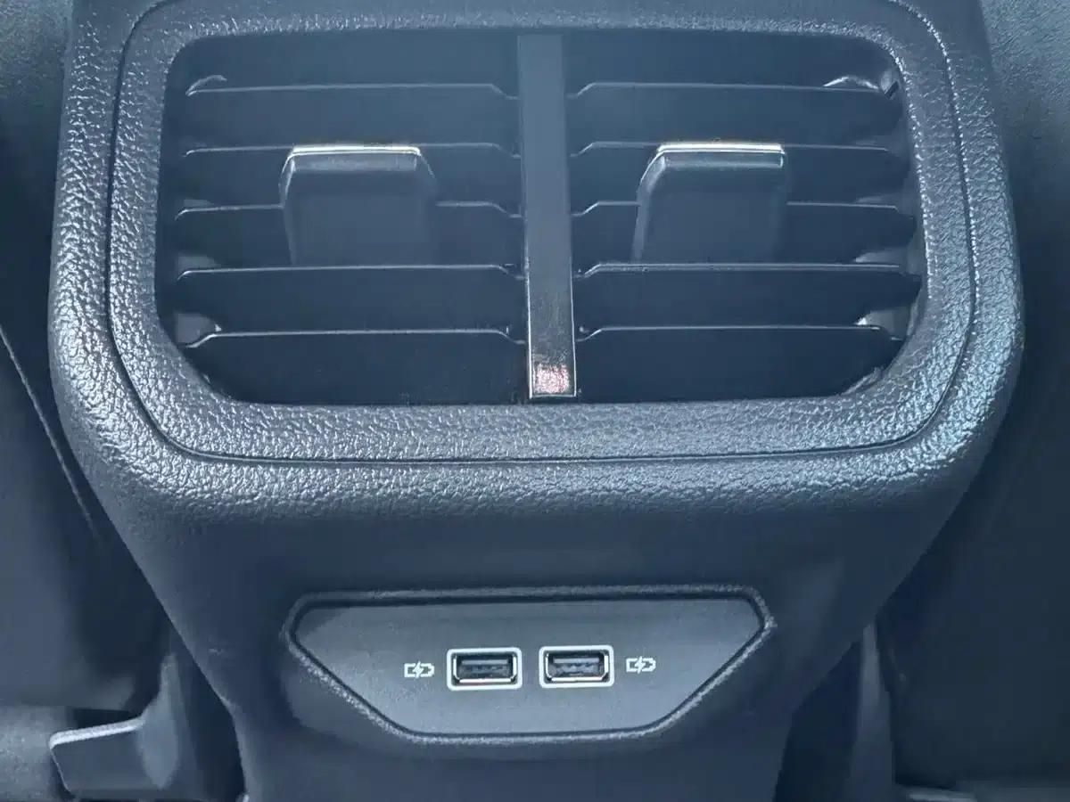 2023 Volkswagen Bora 200TSI DSG Yuexing PRO Edition — миниатюра 11