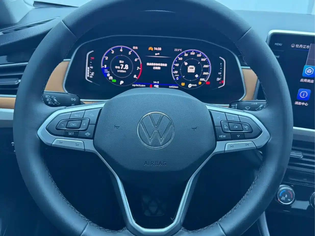 2023 Volkswagen Bora 200TSI DSG Yuexing PRO Edition — миниатюра 12