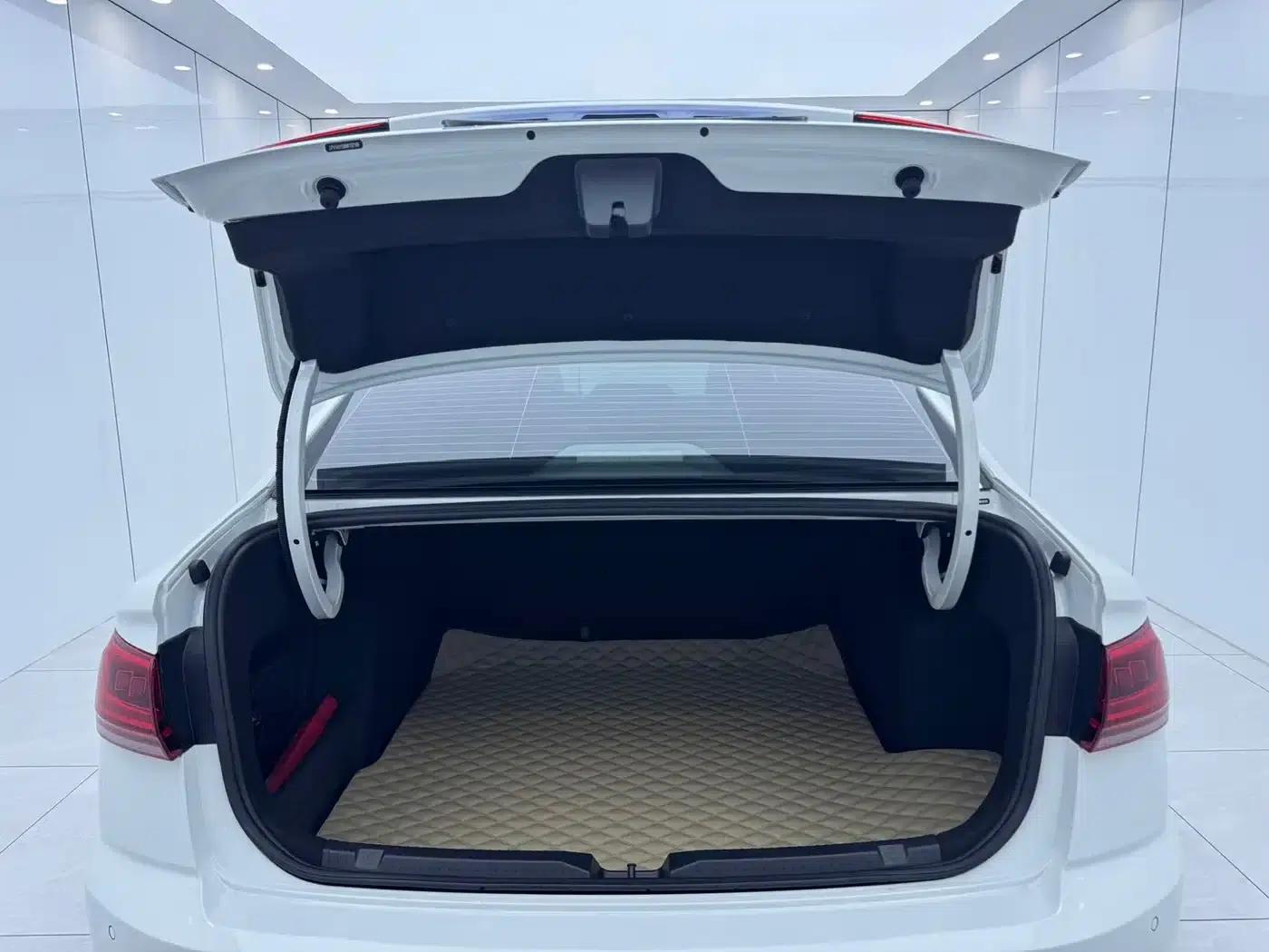 2023 Volkswagen Bora 200TSI DSG Yuexing PRO Edition — миниатюра 14
