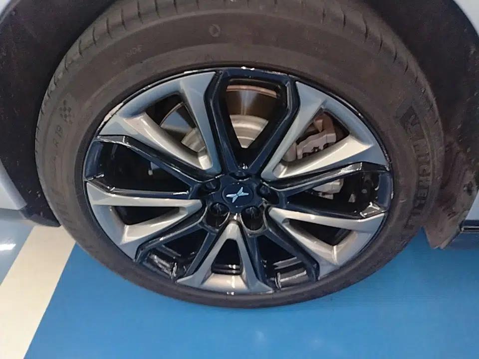XPeng P7 2020 670E — миниатюра 11