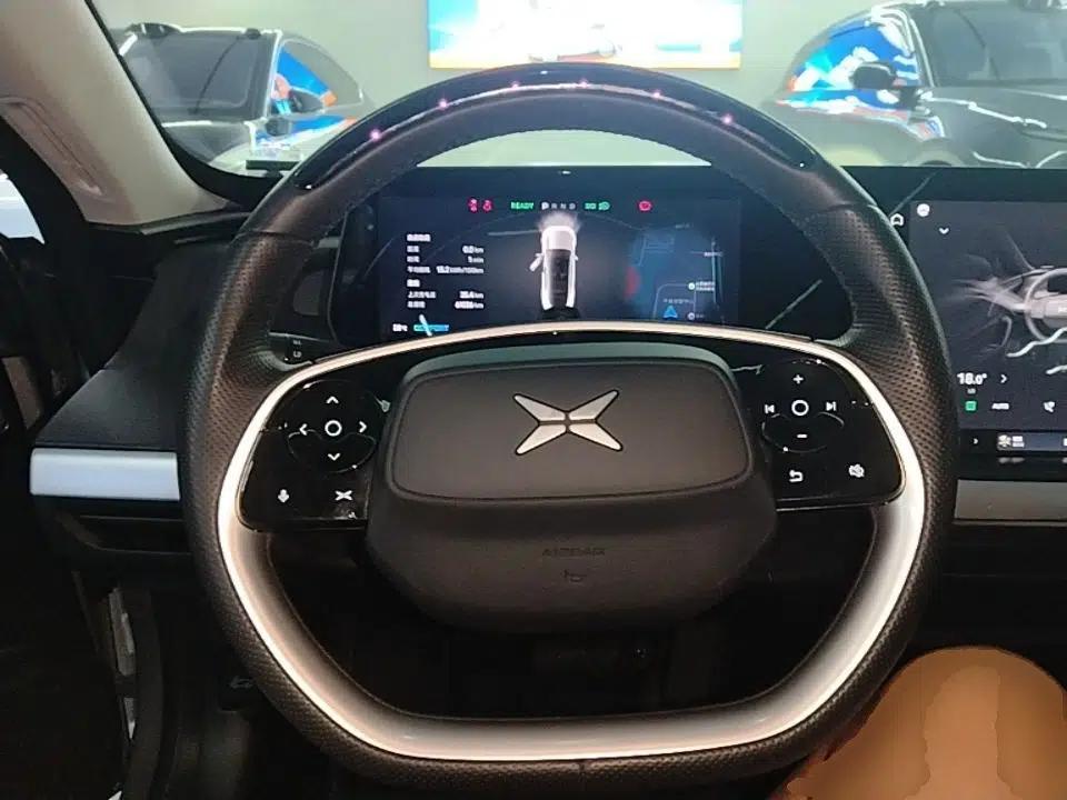 XPeng P7 2020 670E — миниатюра 13