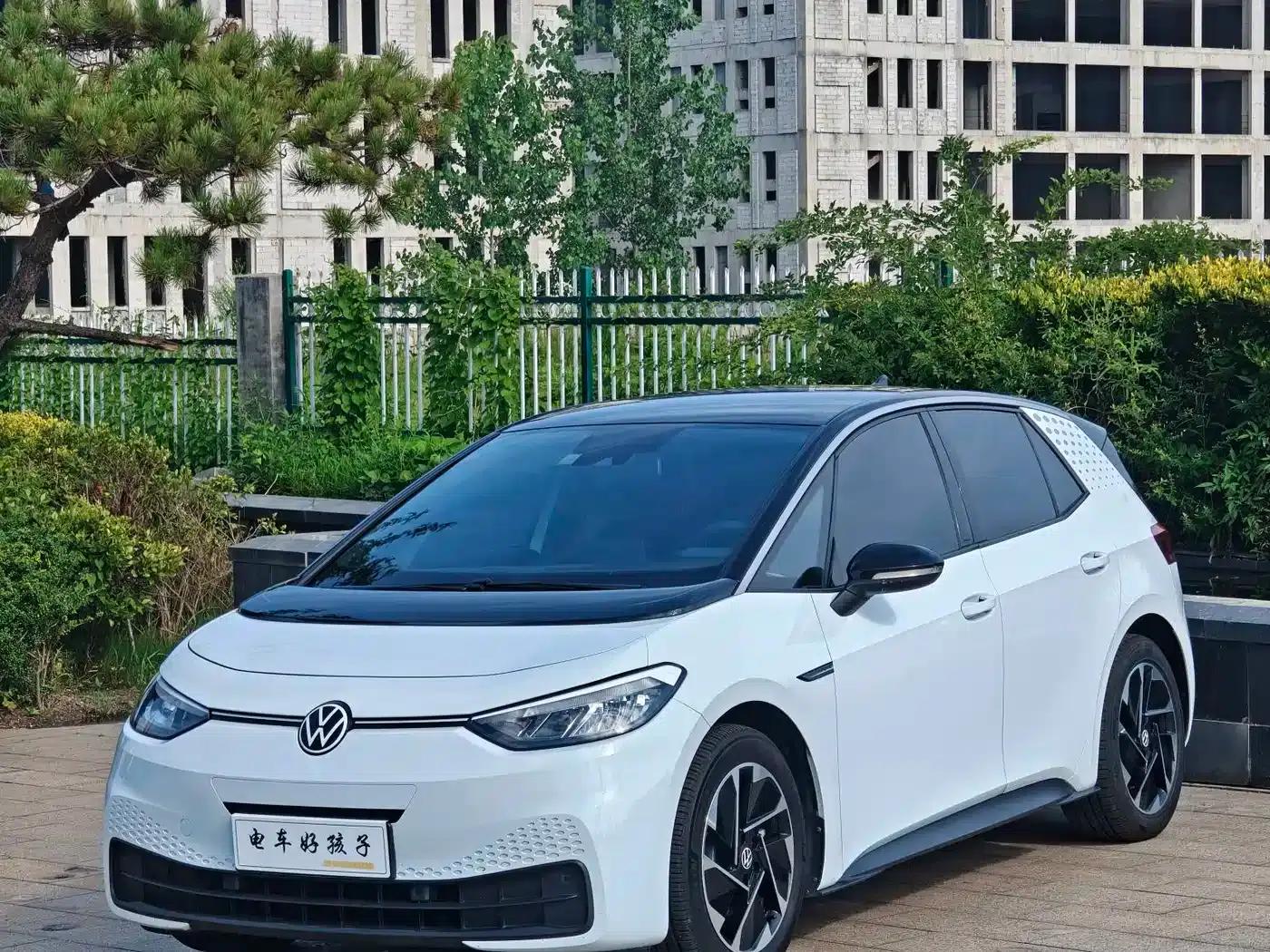 Volkswagen ID.3 2023 Upgraded Pure Smart Edition — миниатюра 1