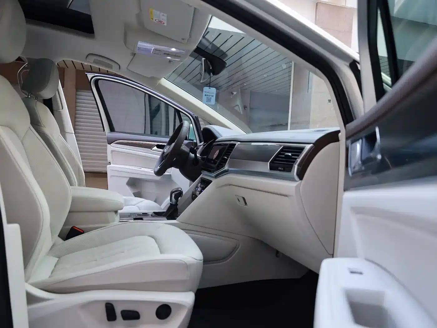 Viloran 2020 330TSI Luxury Edition — миниатюра 5