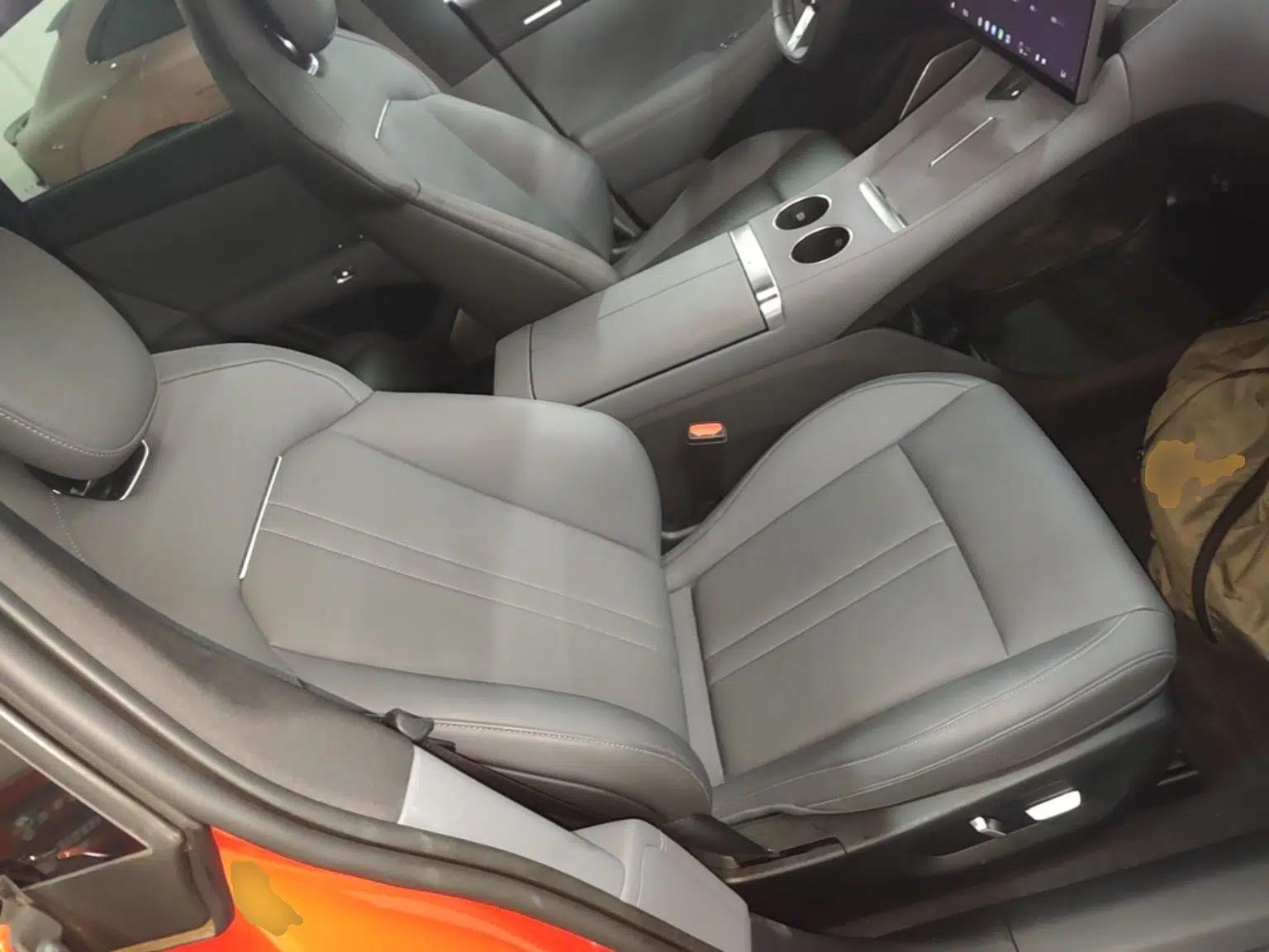 Xiaomi Auto YU7 2025 Ultra-Long Range Rear-Wheel Drive Version — миниатюра 19