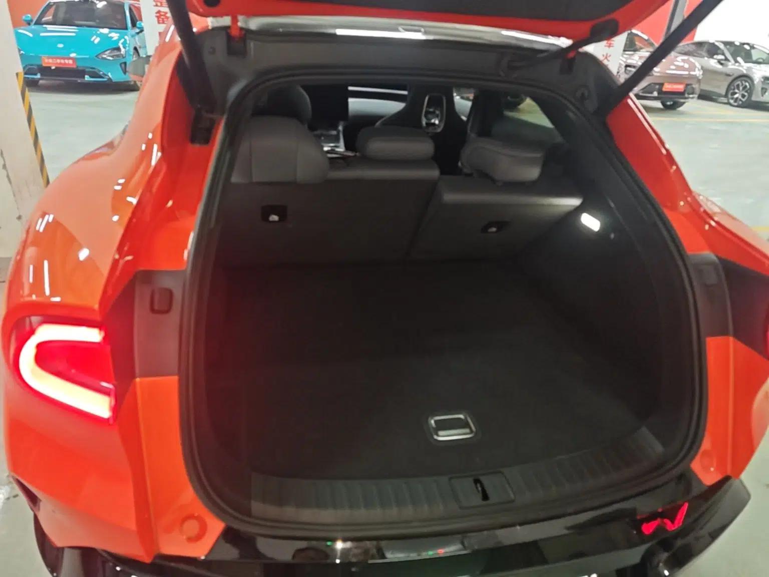 Xiaomi Auto YU7 2025 Ultra-Long Range Rear-Wheel Drive Version — миниатюра 22