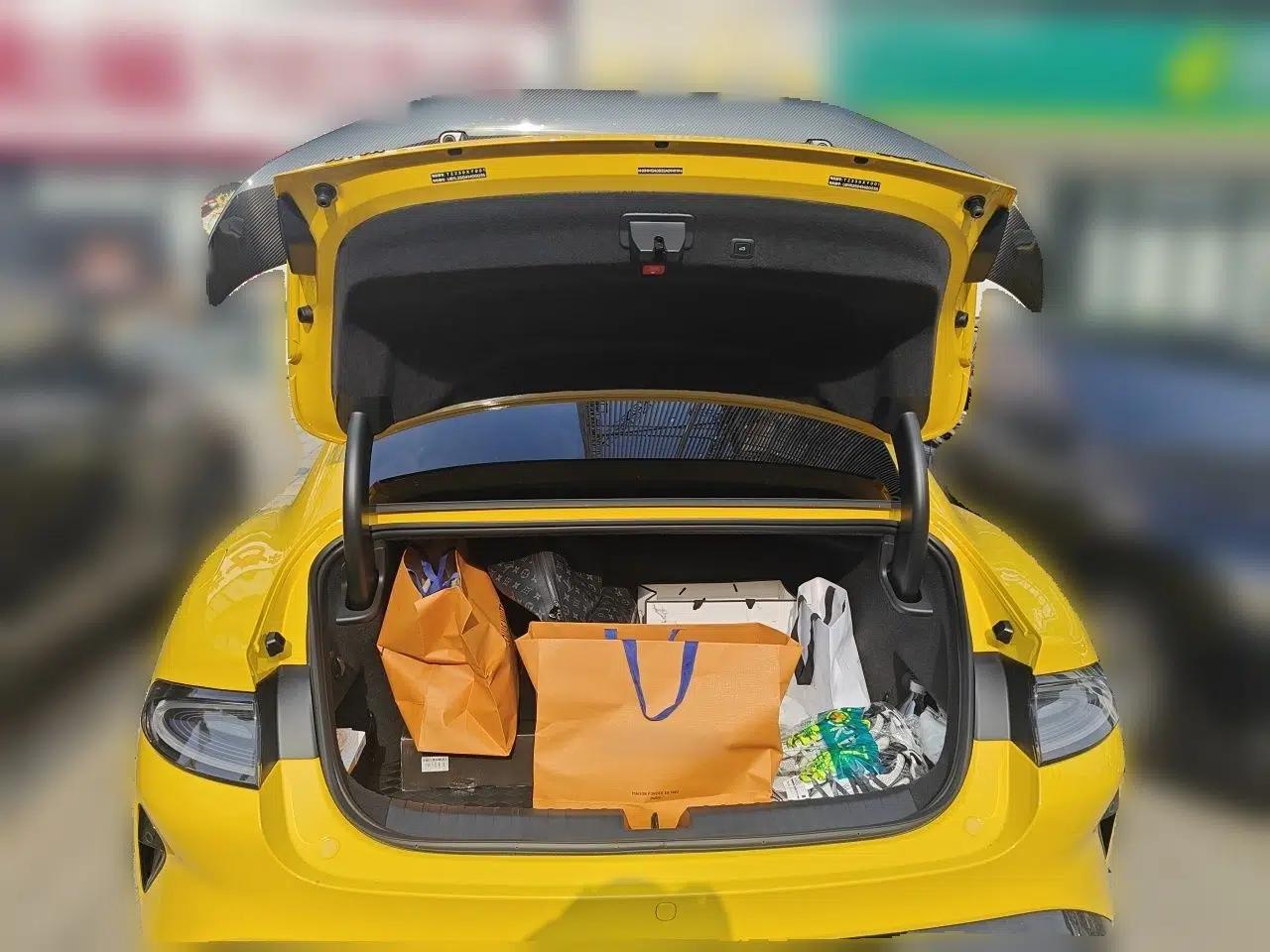 Xiaomi Auto SU7 Ultra 2025 Ultra Model — миниатюра 19