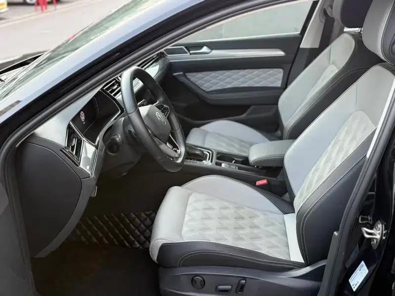 Volkswagen Magotan 2023 2 Millionth Unit Commemorative Edition 330TSI DSG Leading Model — миниатюра 7