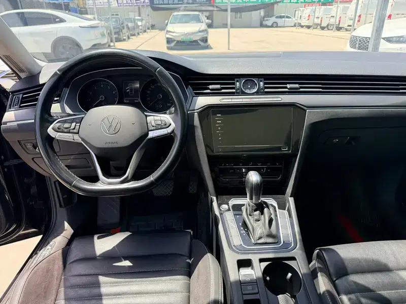 2020 Volkswagen Passat 330TSI DSG Leading Edition — миниатюра 6