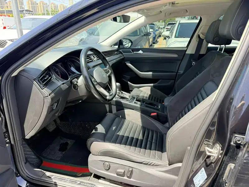 2020 Volkswagen Passat 330TSI DSG Leading Edition — миниатюра 7