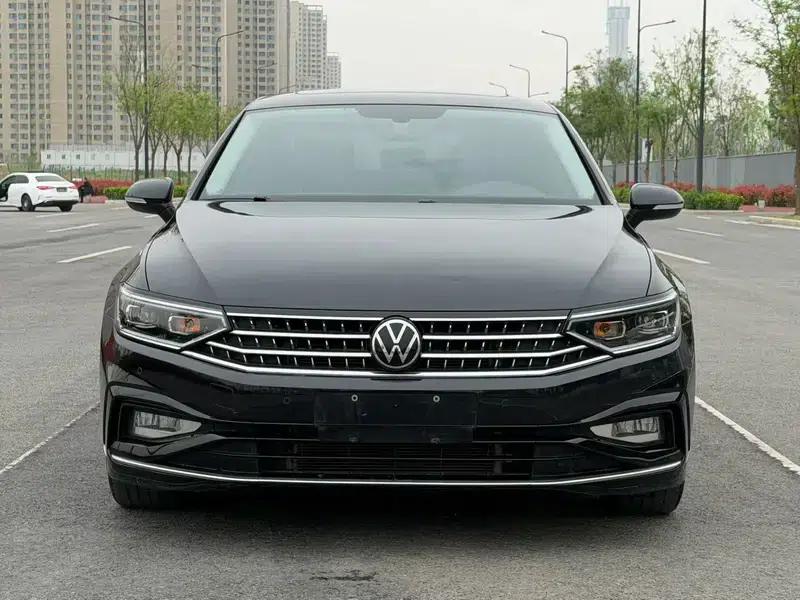Volkswagen Magotan 2023 2 Millionth Unit Commemorative Edition 330TSI DSG Leading Model — миниатюра 2