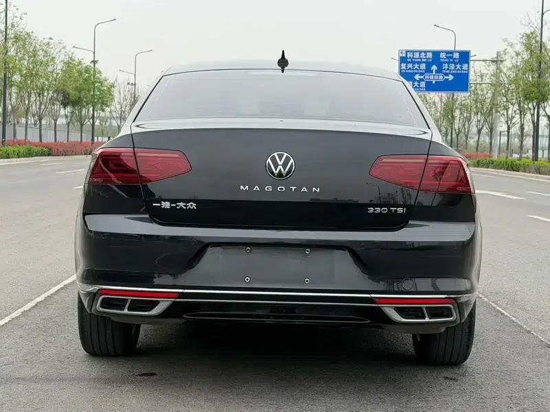 Volkswagen Magotan 2023 2 Millionth Unit Commemorative Edition 330TSI DSG Leading Model — миниатюра 5